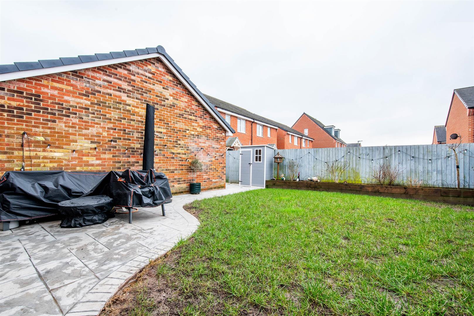 3 bed property in Foden Close, Leyland